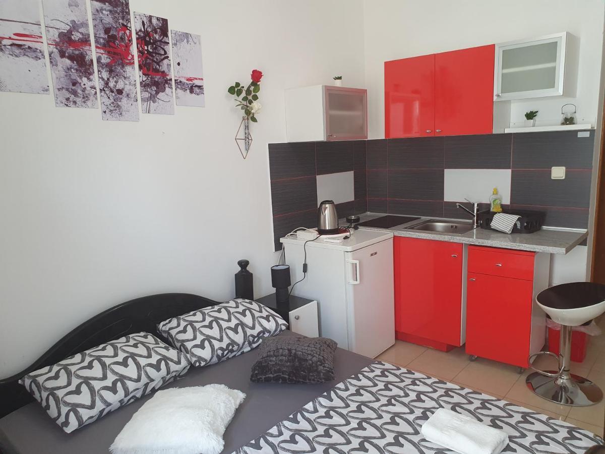 Studio Apartmani Ivanda Makarska Exterior foto