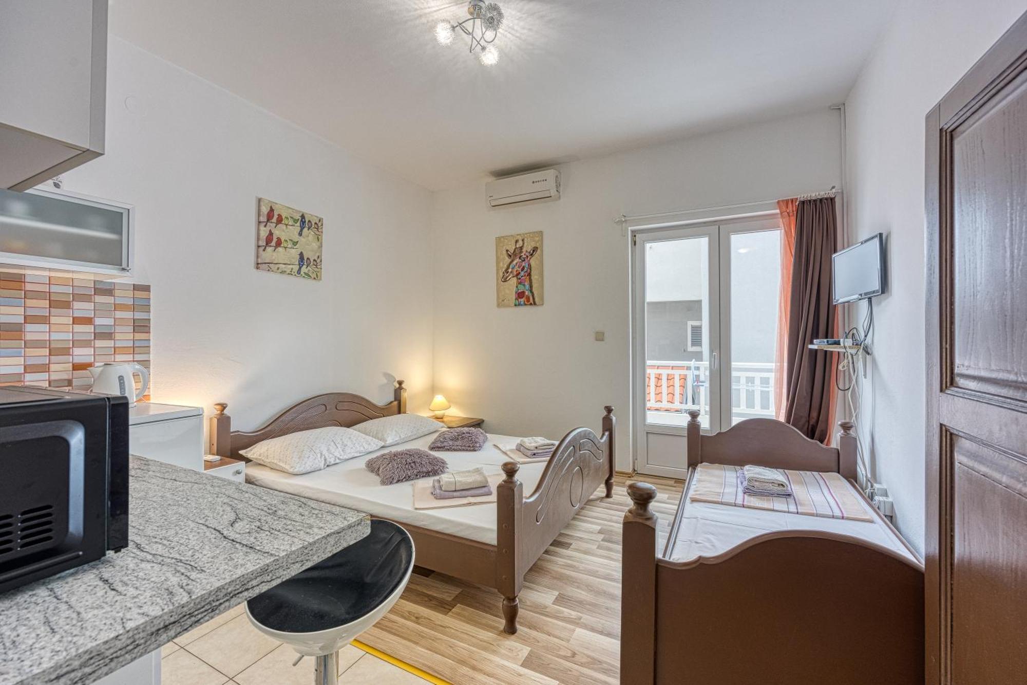 Studio Apartmani Ivanda Makarska Exterior foto
