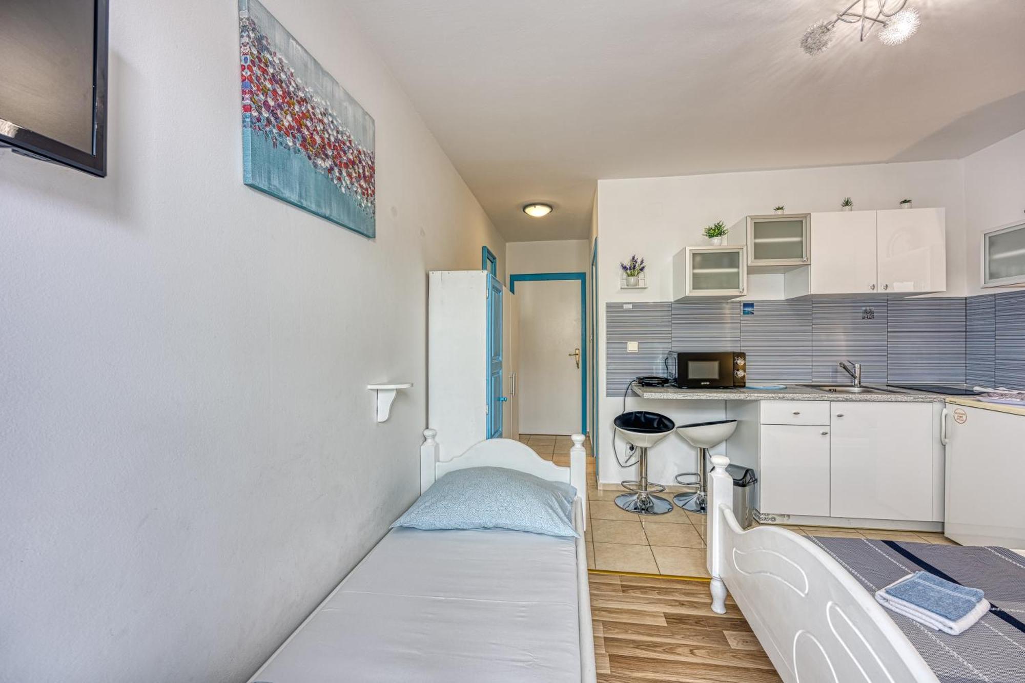Studio Apartmani Ivanda Makarska Exterior foto